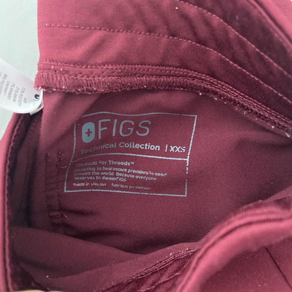 Figs Burgundy Zamora Joggers - Picture 2 of 2